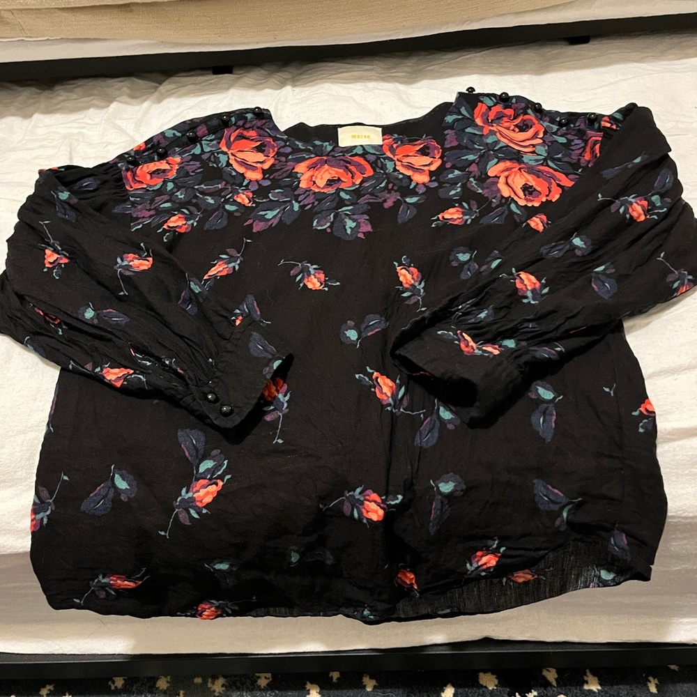 Maeve blouse, black with flowers. Size small
